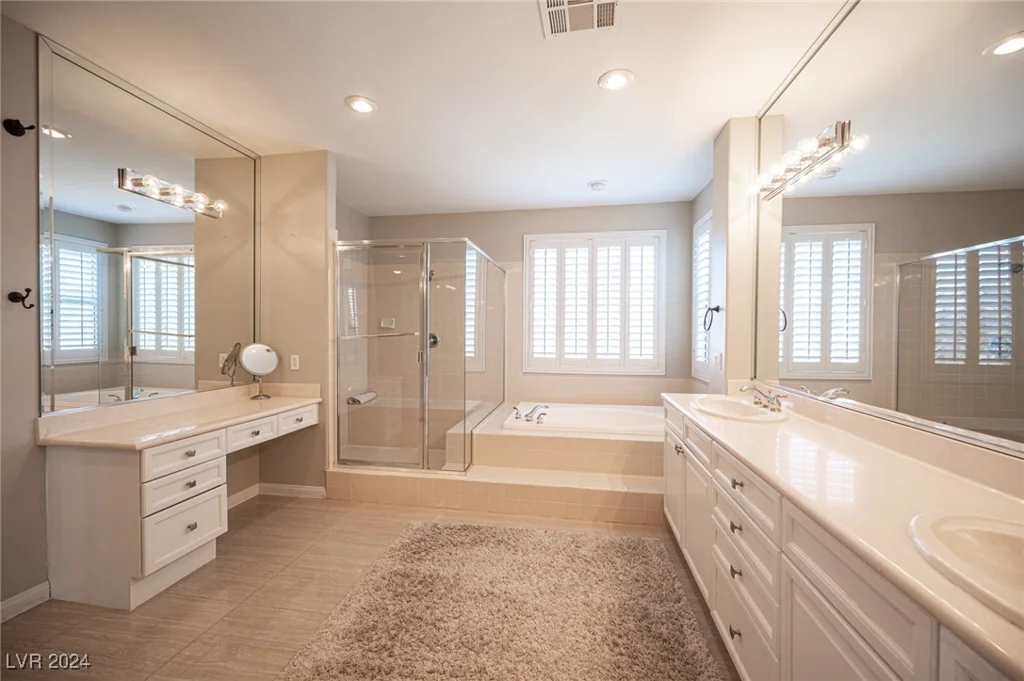 320 Glistening Cloud, Henderson, NV 89012