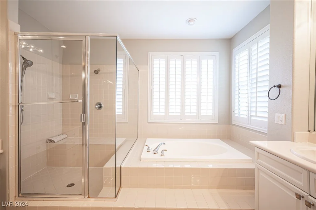 320 Glistening Cloud, Henderson, NV 89012