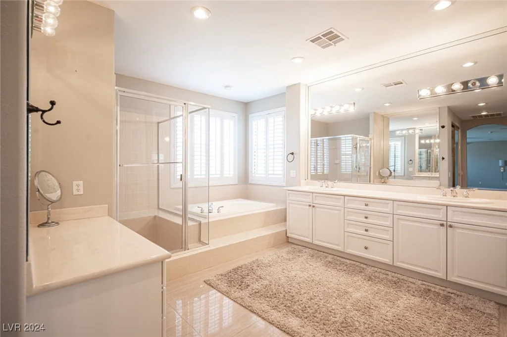 320 Glistening Cloud, Henderson, NV 89012