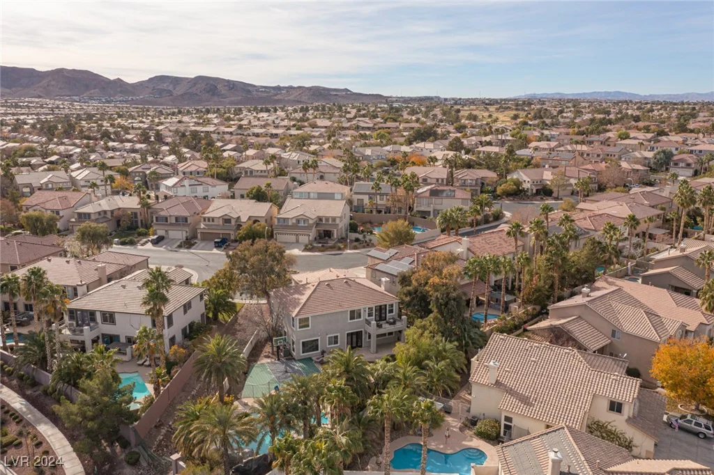 320 Glistening Cloud, Henderson, NV 89012