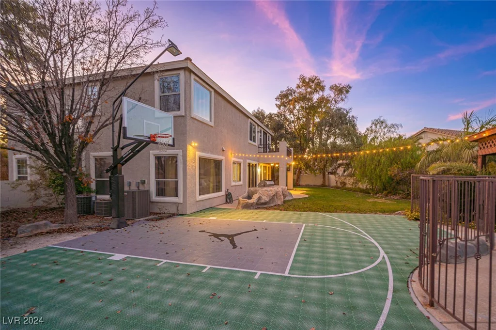 320 Glistening Cloud, Henderson, NV 89012