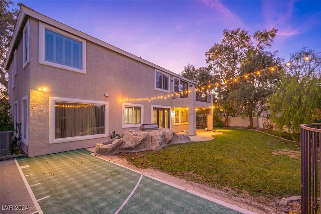 320 Glistening Cloud, Henderson, NV 89012