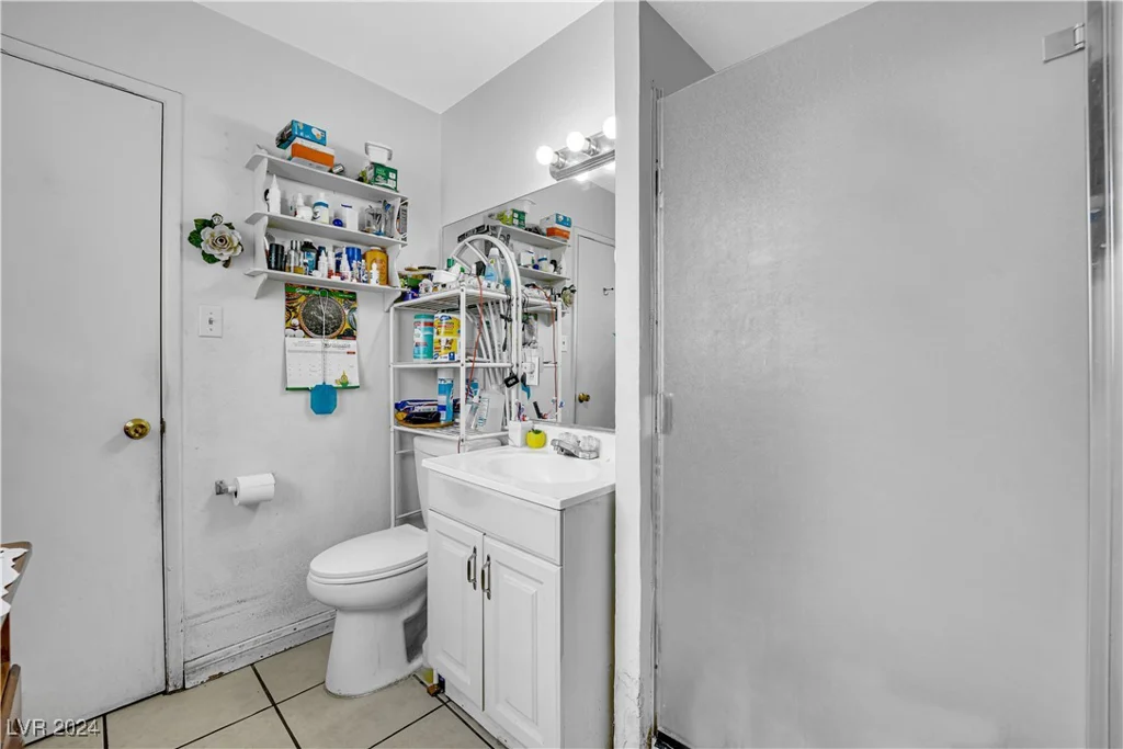 6109 Empire, Las Vegas, NV 89107