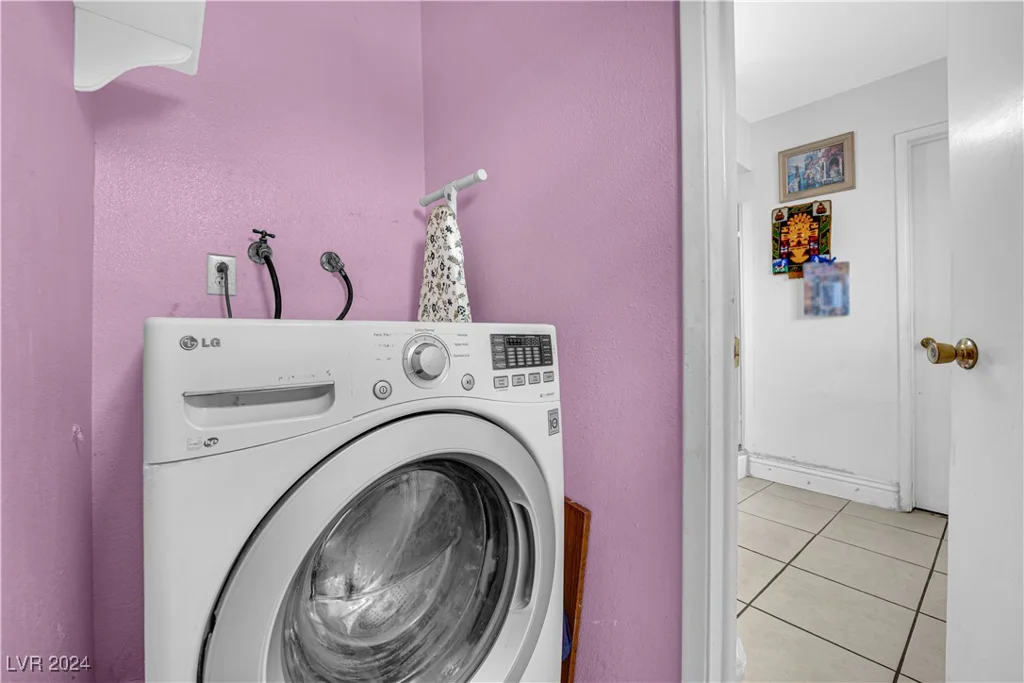6109 Empire, Las Vegas, NV 89107