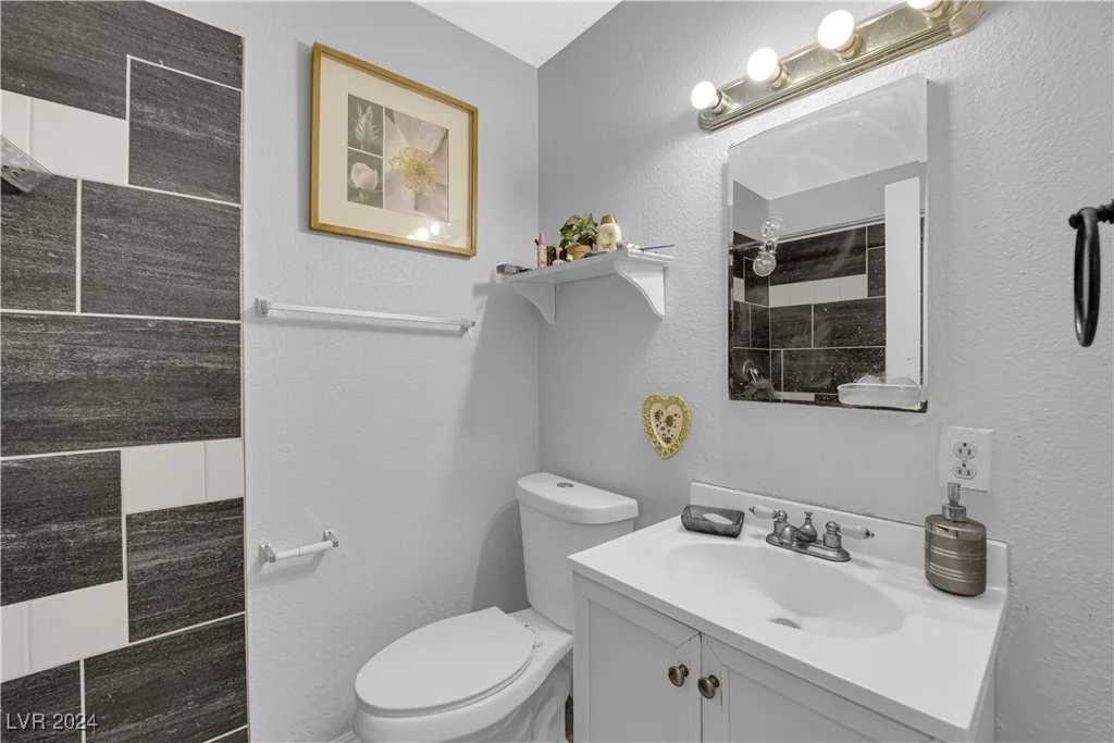 6109 Empire, Las Vegas, NV 89107