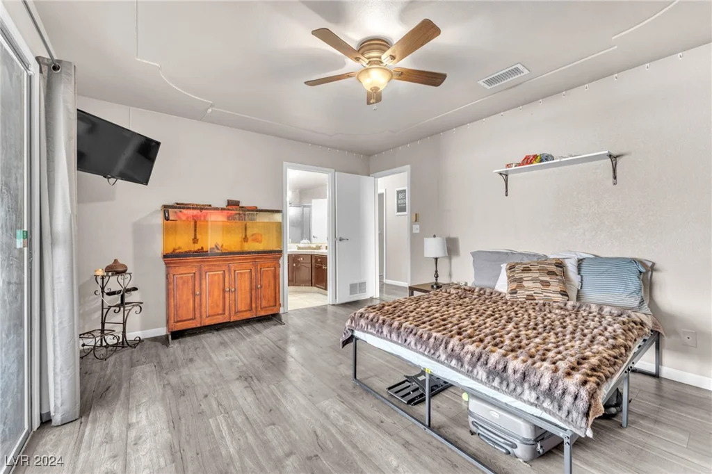 1550 Desertaire, Las Vegas, NV 89110