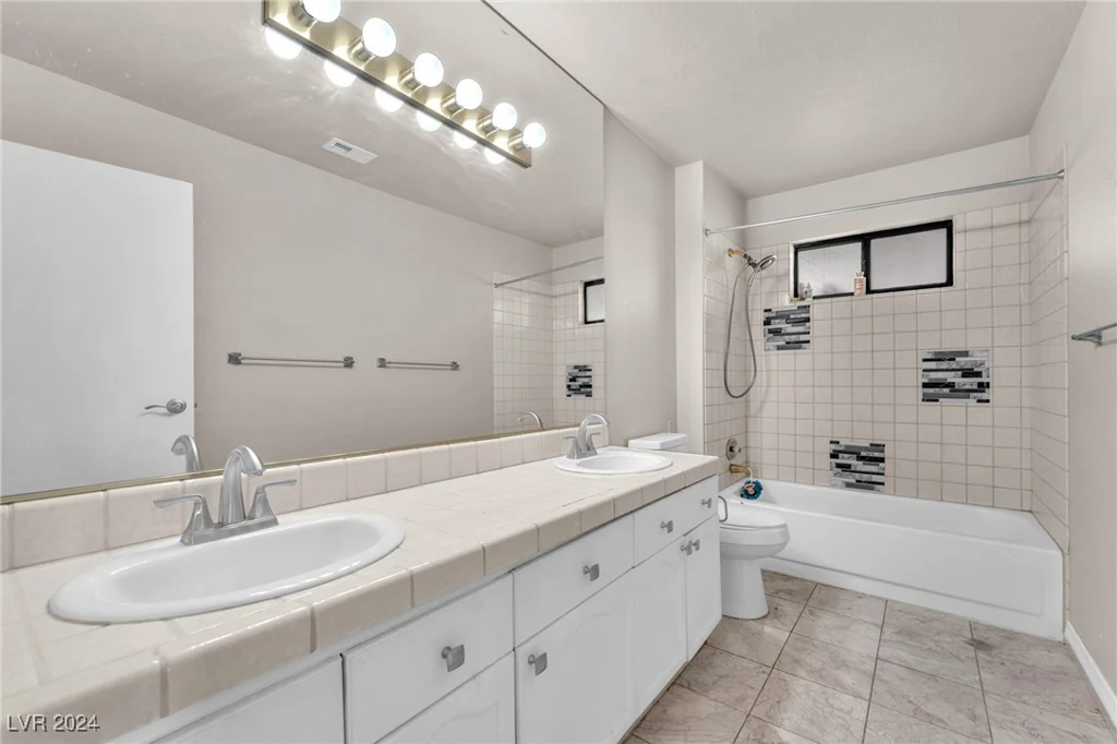 1550 Desertaire, Las Vegas, NV 89110
