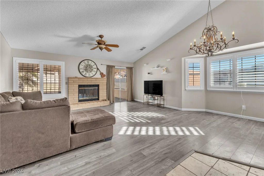 1550 Desertaire, Las Vegas, NV 89110