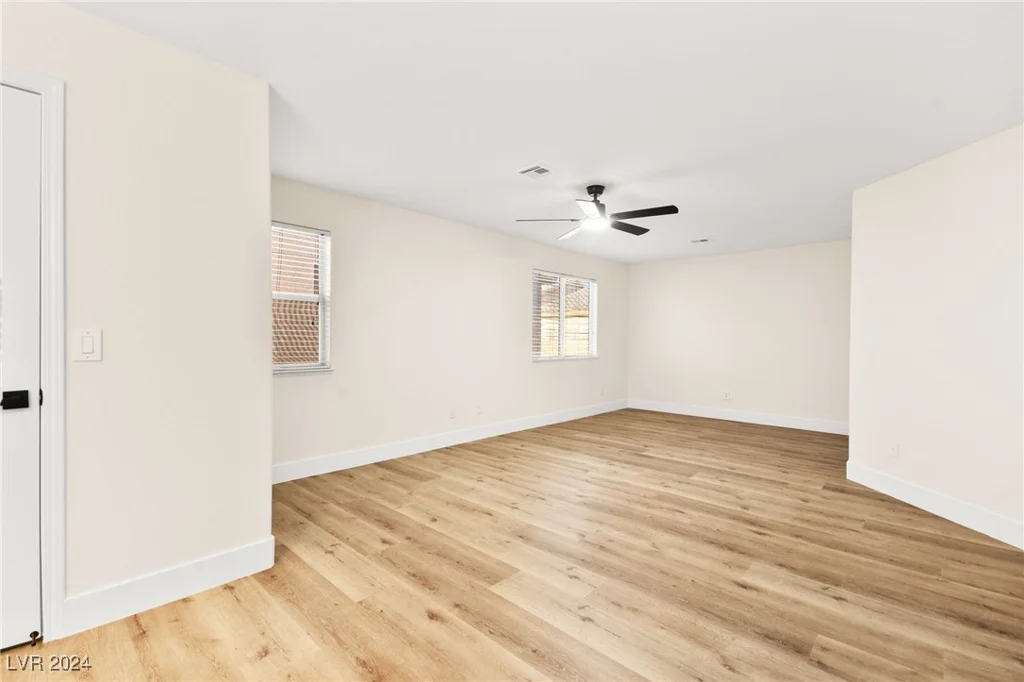 7560 Glowing Ember, Las Vegas, NV 89130