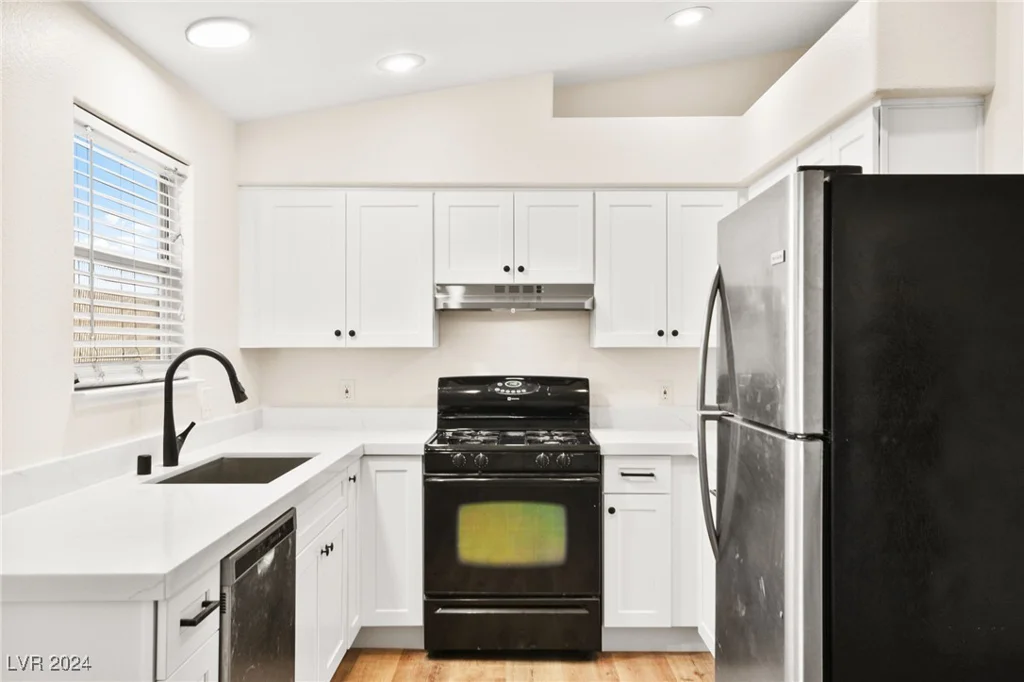 7560 Glowing Ember, Las Vegas, NV 89130