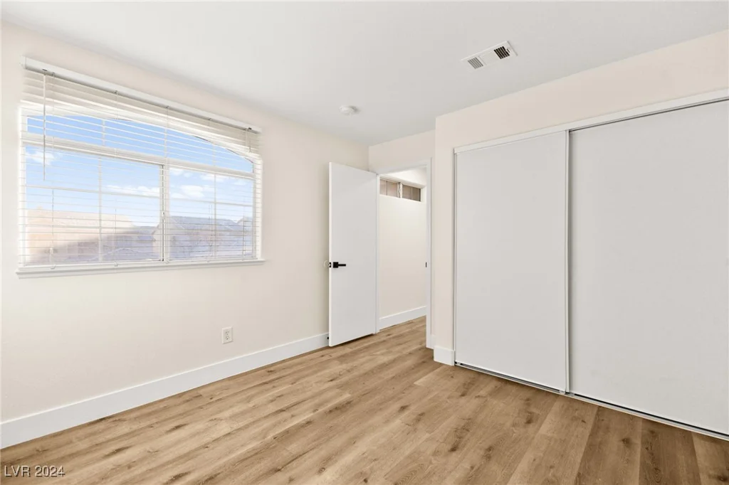 7560 Glowing Ember, Las Vegas, NV 89130