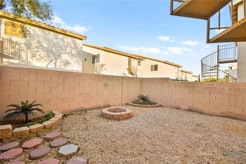 7560 Glowing Ember, Las Vegas, NV 89130