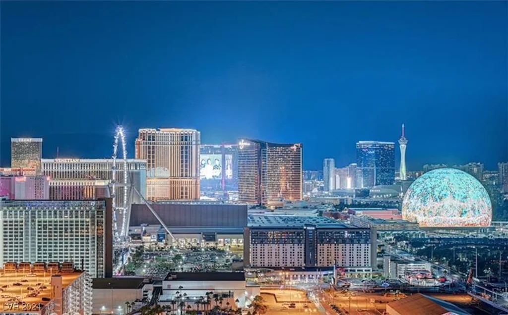 125 Harmon, Las Vegas, NV 89109