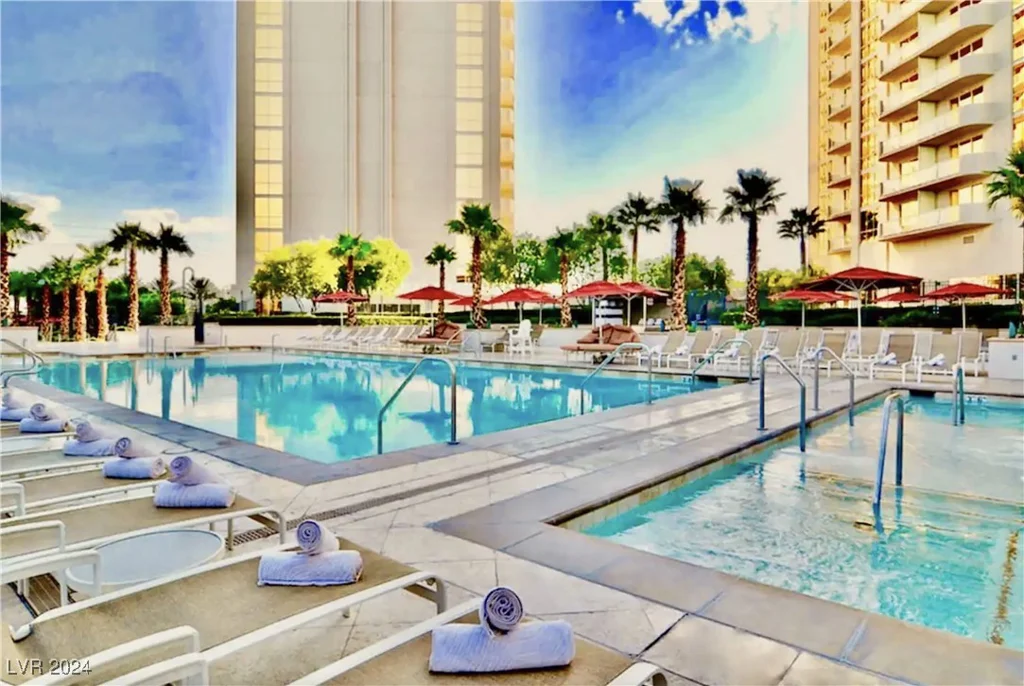 125 Harmon, Las Vegas, NV 89109