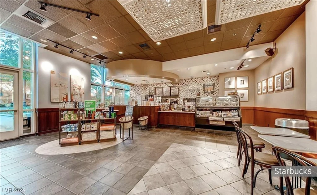125 Harmon, Las Vegas, NV 89109