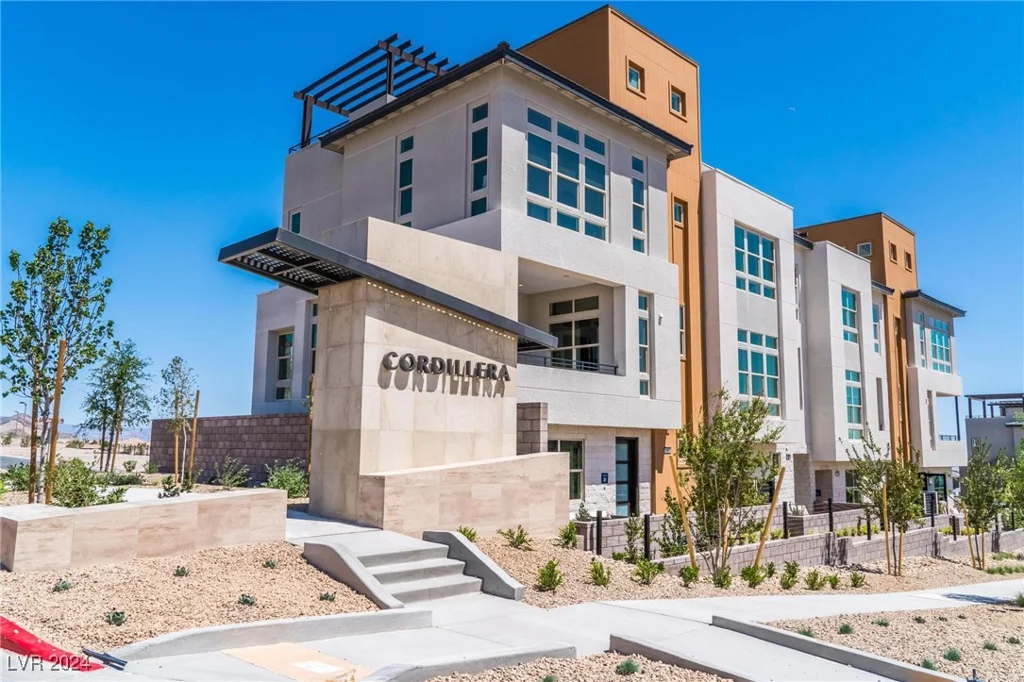 655 Agate Bridge, Las Vegas, NV 89138