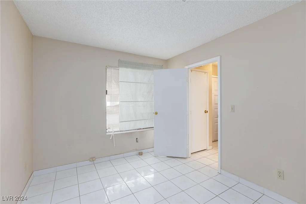 2732 Sesame, Las Vegas, NV 89142