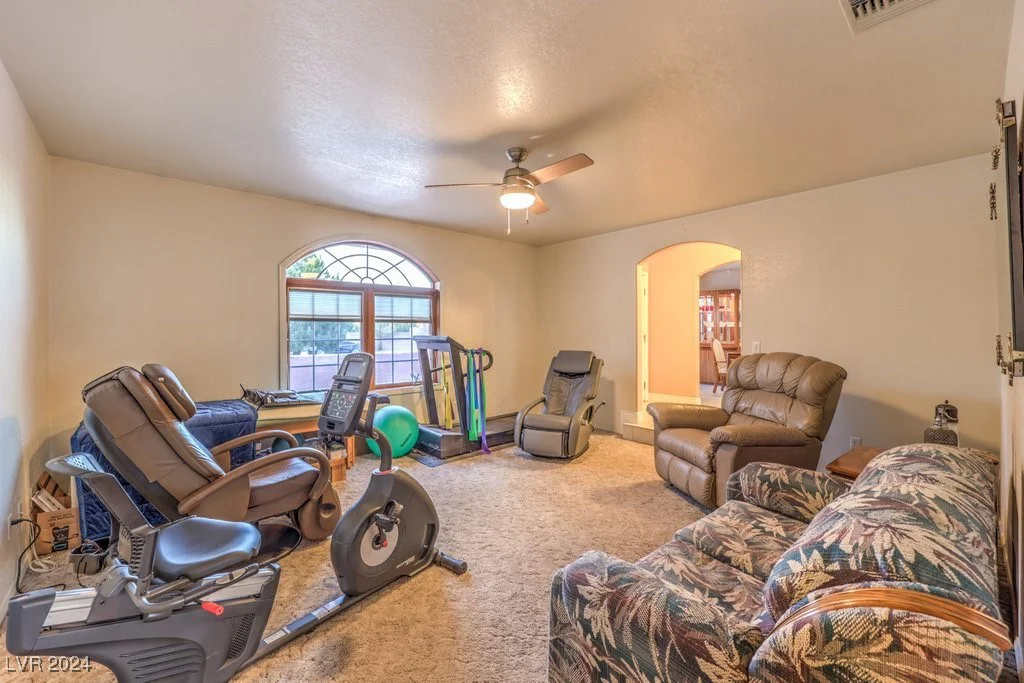 8635 Cougar, Las Vegas, NV 89148