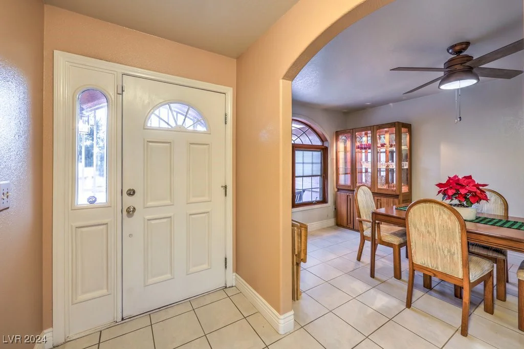 8635 Cougar, Las Vegas, NV 89148