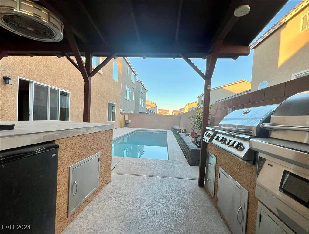 9886 Gold Coin, Las Vegas, NV 89141