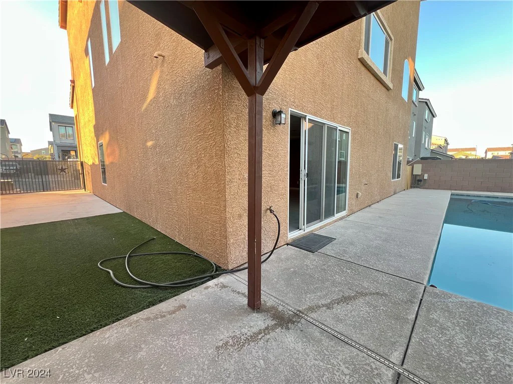 9886 Gold Coin, Las Vegas, NV 89141