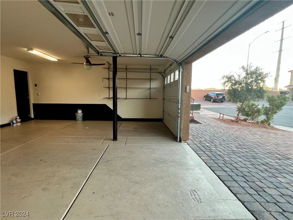 9886 Gold Coin, Las Vegas, NV 89141