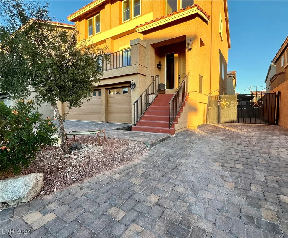 9886 Gold Coin, Las Vegas, NV 89141