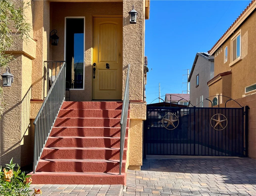 9886 Gold Coin, Las Vegas, NV 89141