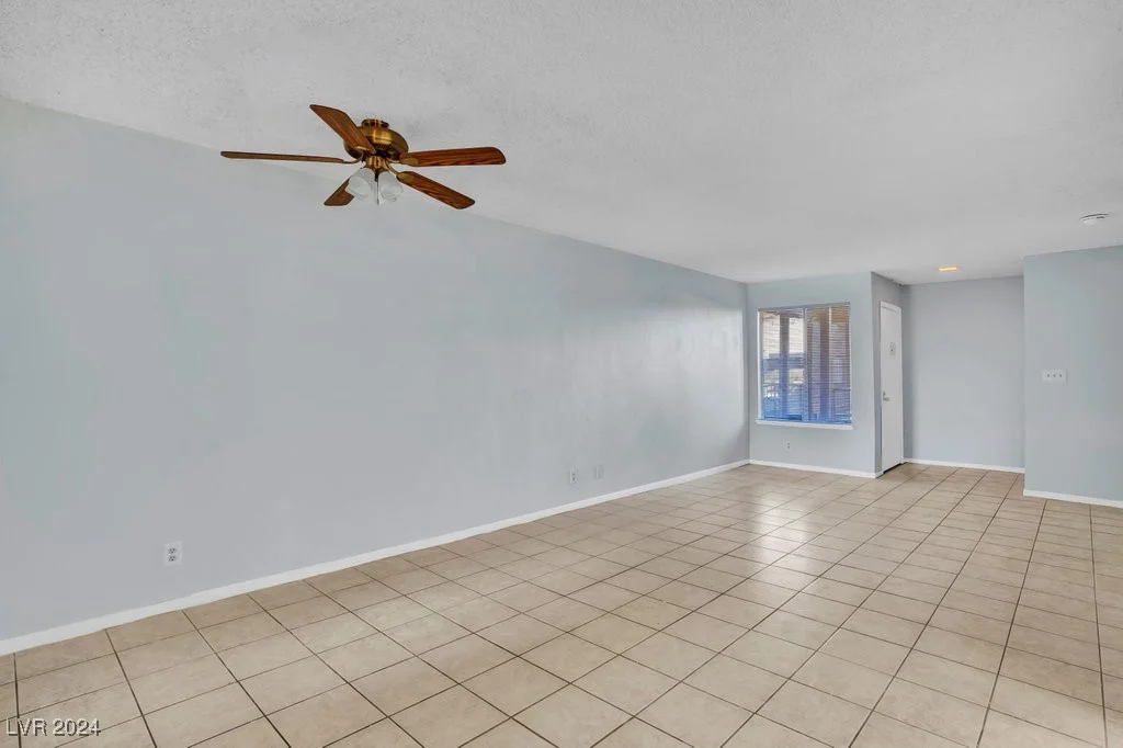 1951 Scimitar, Henderson, NV 89014