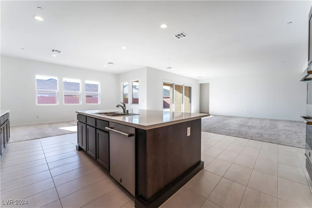 5733 Granite Landing, Las Vegas, NV 89131