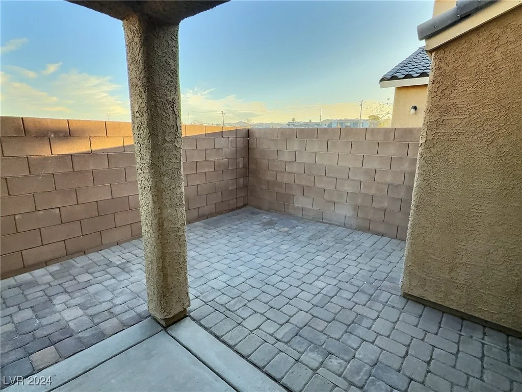 1063 Admiral Emblem, Henderson, NV 89015