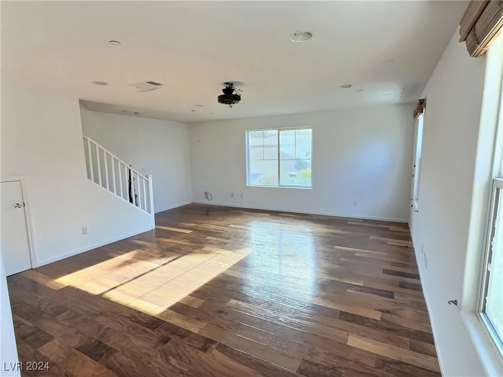 1063 Admiral Emblem, Henderson, NV 89015