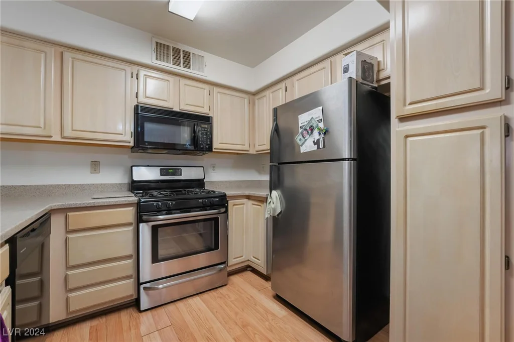5710 Tropicana, Las Vegas, NV 89122