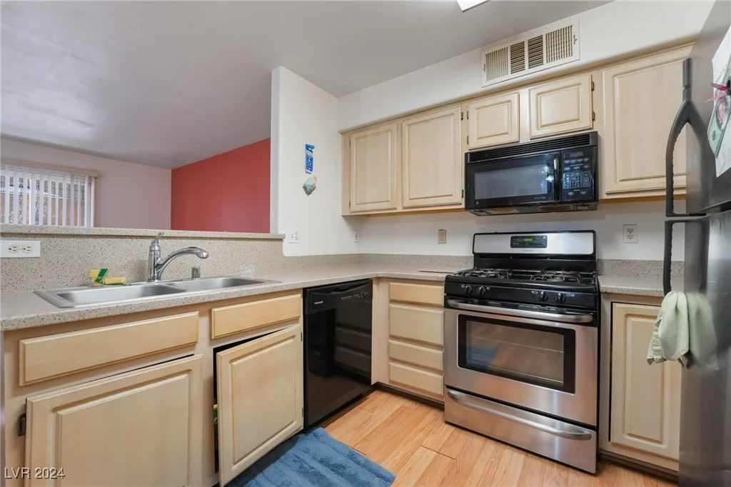 5710 Tropicana, Las Vegas, NV 89122