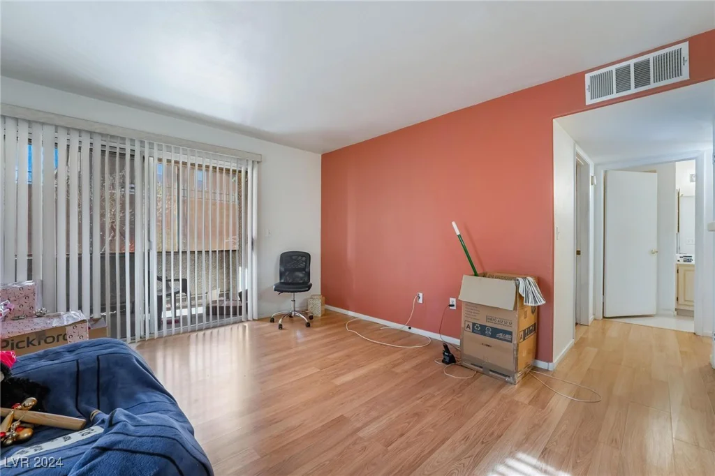 5710 Tropicana, Las Vegas, NV 89122