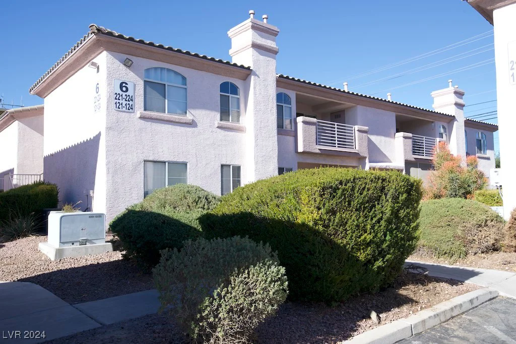 4555 Sahara, Las Vegas, NV 89104