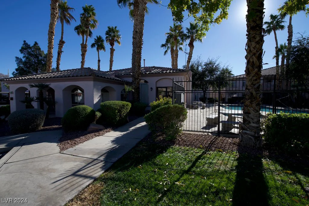 4555 Sahara, Las Vegas, NV 89104