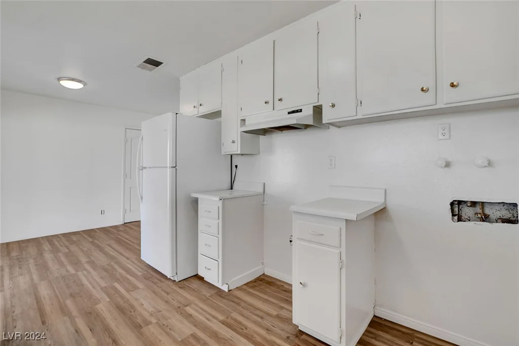 120 Maple, Henderson, NV 89015