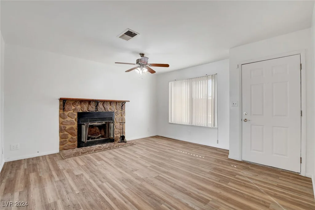 120 Maple, Henderson, NV 89015