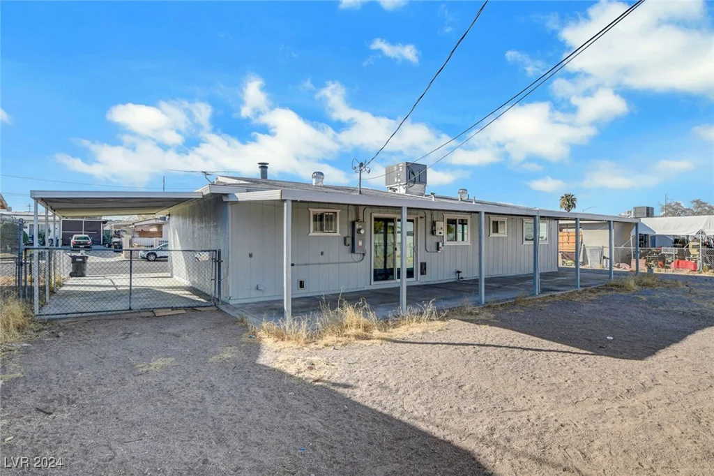 120 Maple, Henderson, NV 89015