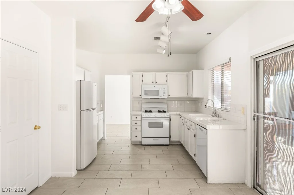 3837 Willowview, Las Vegas, NV 89147