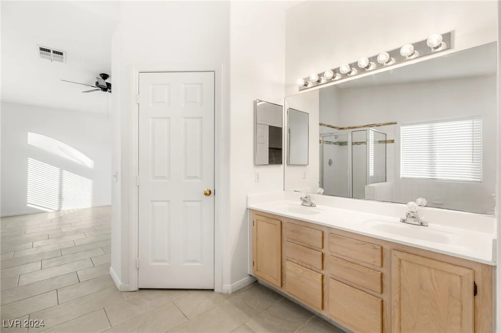 3837 Willowview, Las Vegas, NV 89147
