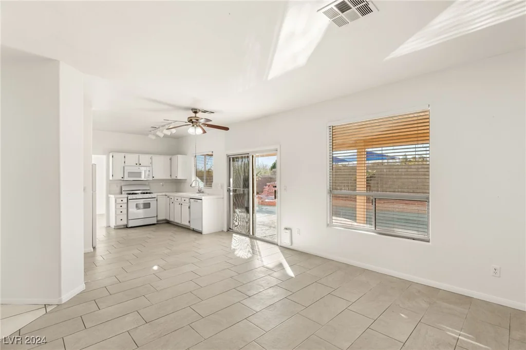 3837 Willowview, Las Vegas, NV 89147