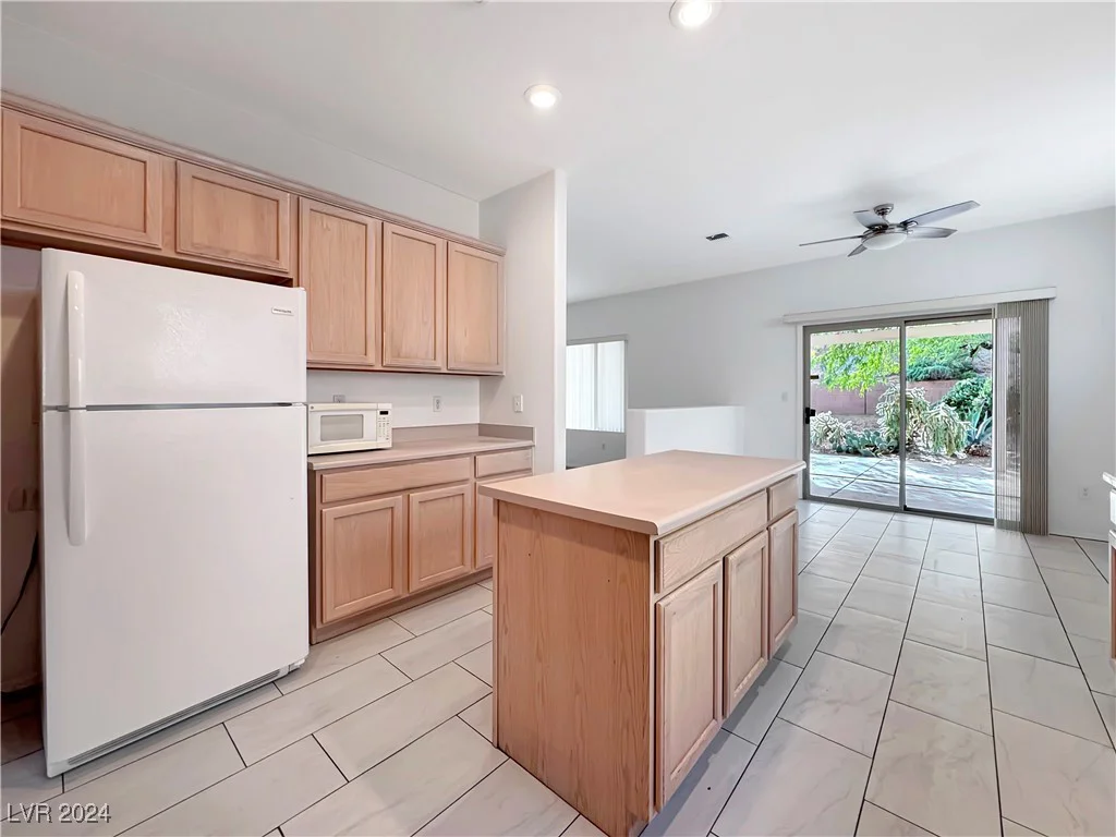 2133 King Mesa, Henderson, NV 89012