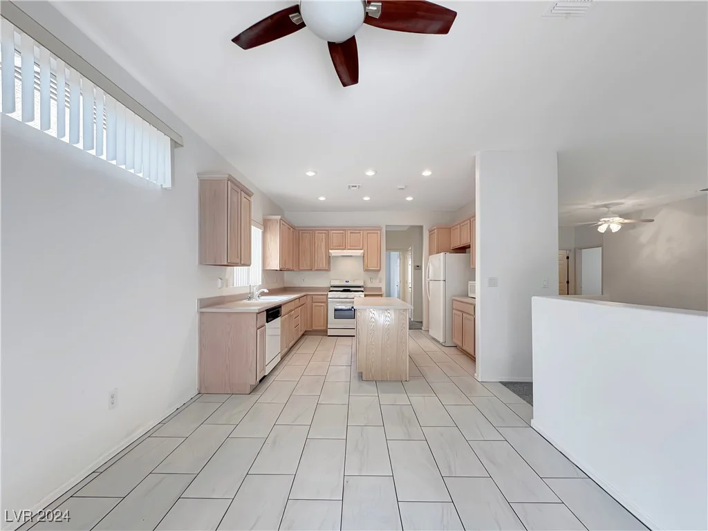2133 King Mesa, Henderson, NV 89012