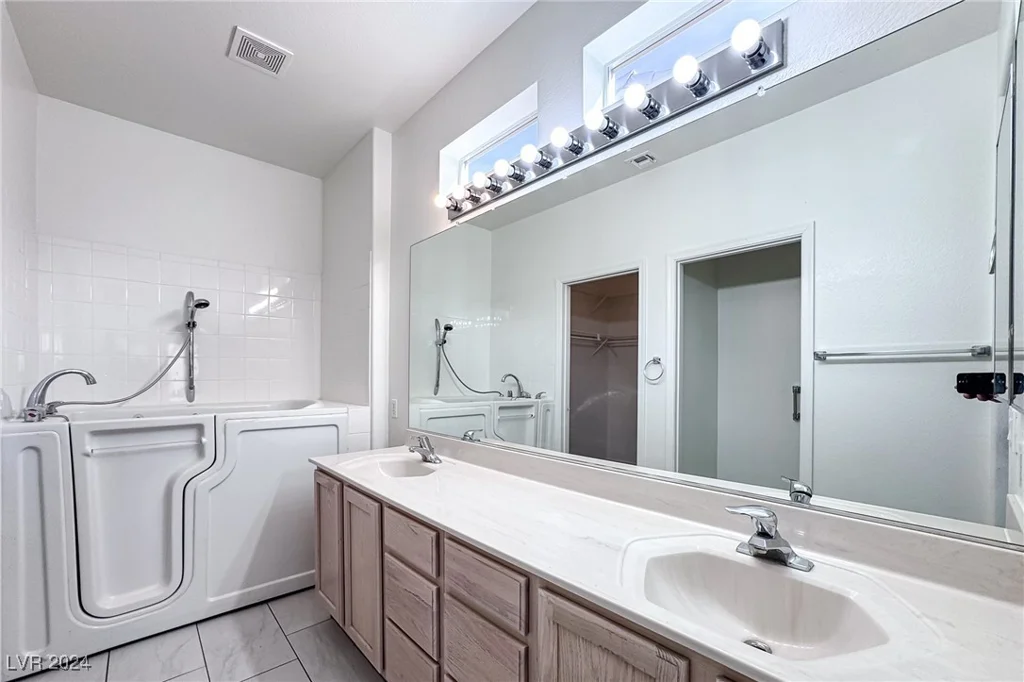 2133 King Mesa, Henderson, NV 89012