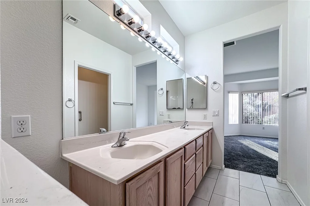 2133 King Mesa, Henderson, NV 89012