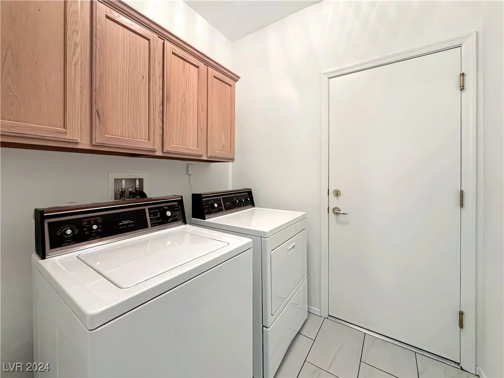 2133 King Mesa, Henderson, NV 89012