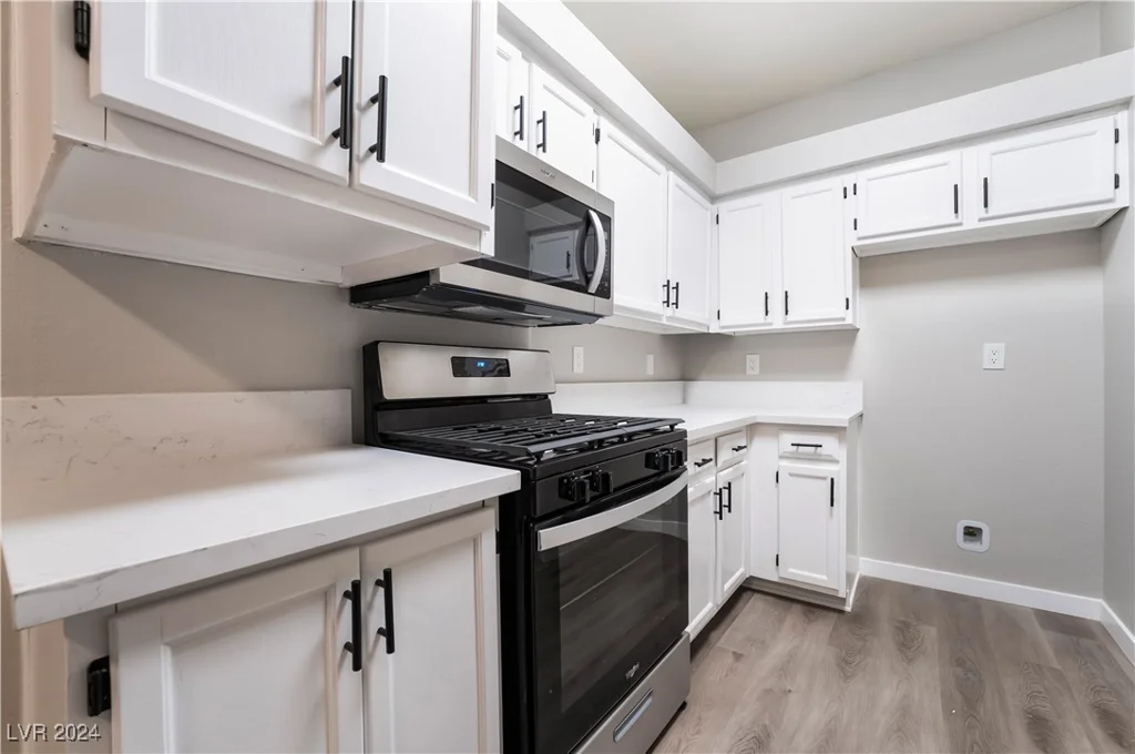 5415 Harmon, Las Vegas, NV 89103