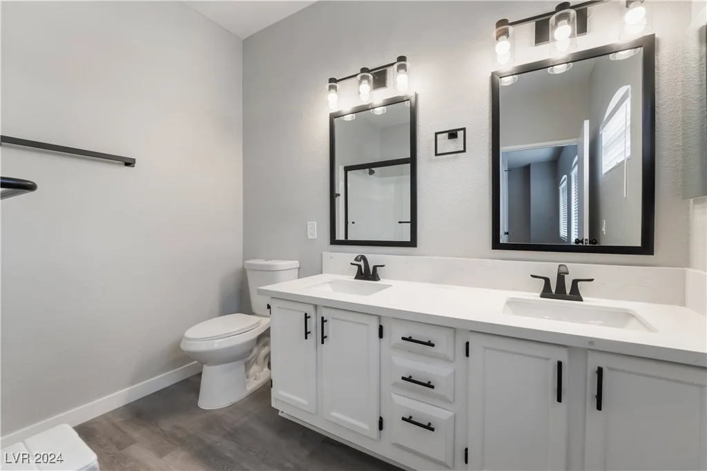 5415 Harmon, Las Vegas, NV 89103